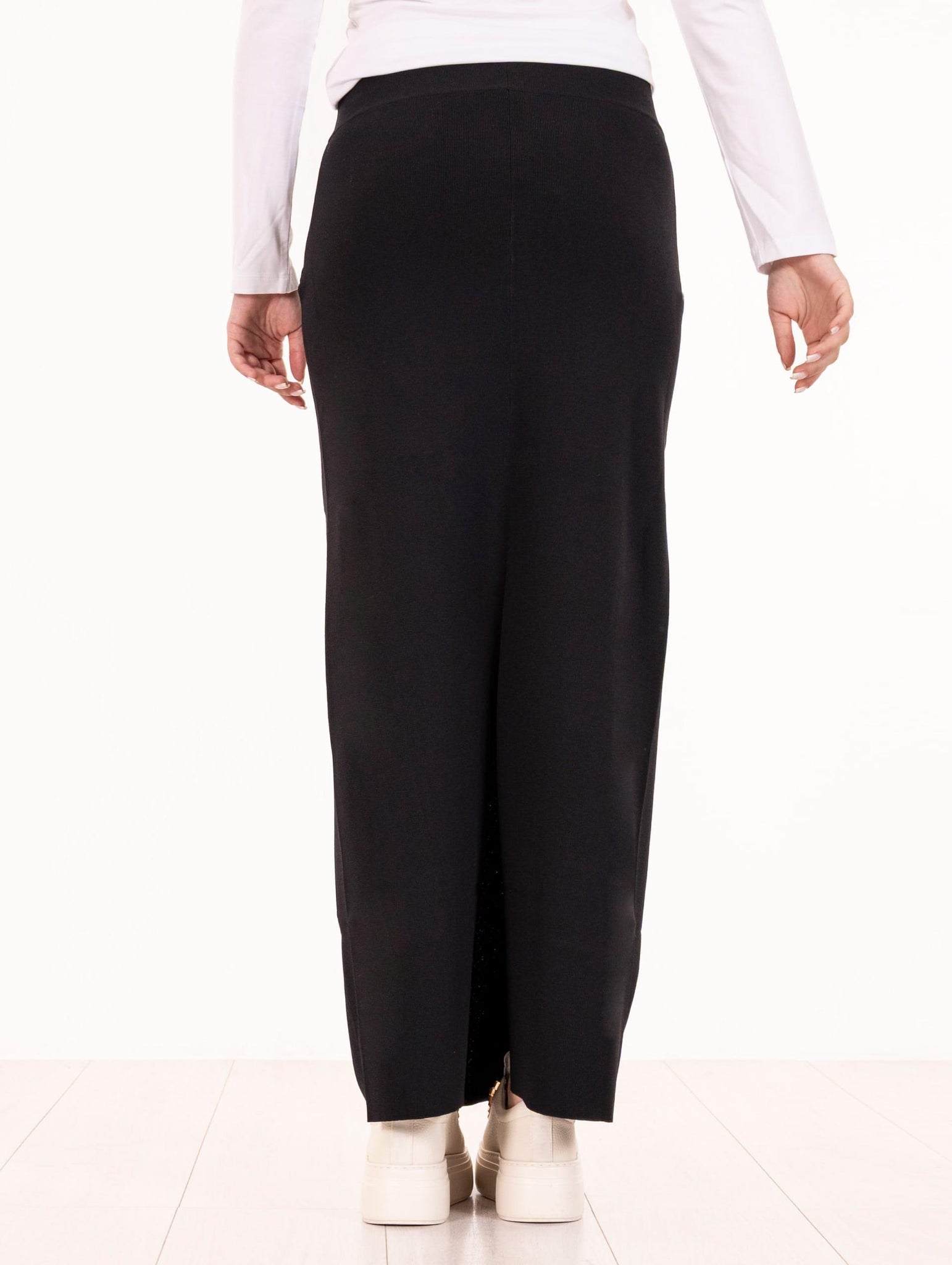 Gonna Tricot Alpha Studio in Viscosa Nera AD-4352M2002 Alpha Studio