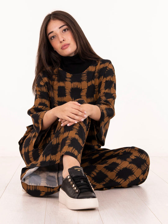 Blusa Meimeij in Viscosa Nera e Sigaro