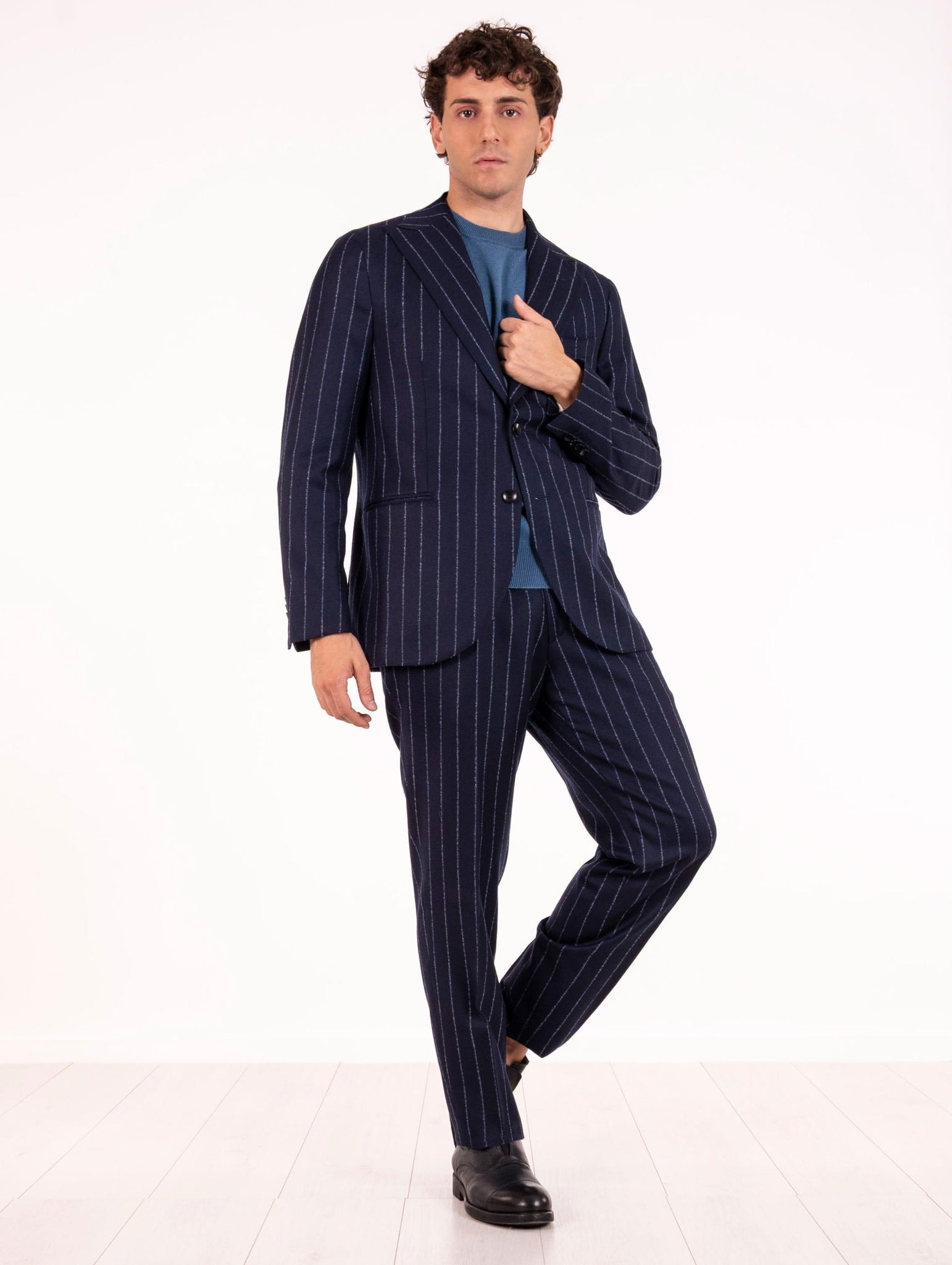 Abito Sartoriale Four Stroke in Lana Vergine Gessato Blu AMADRID1/13103256 Four Stroke