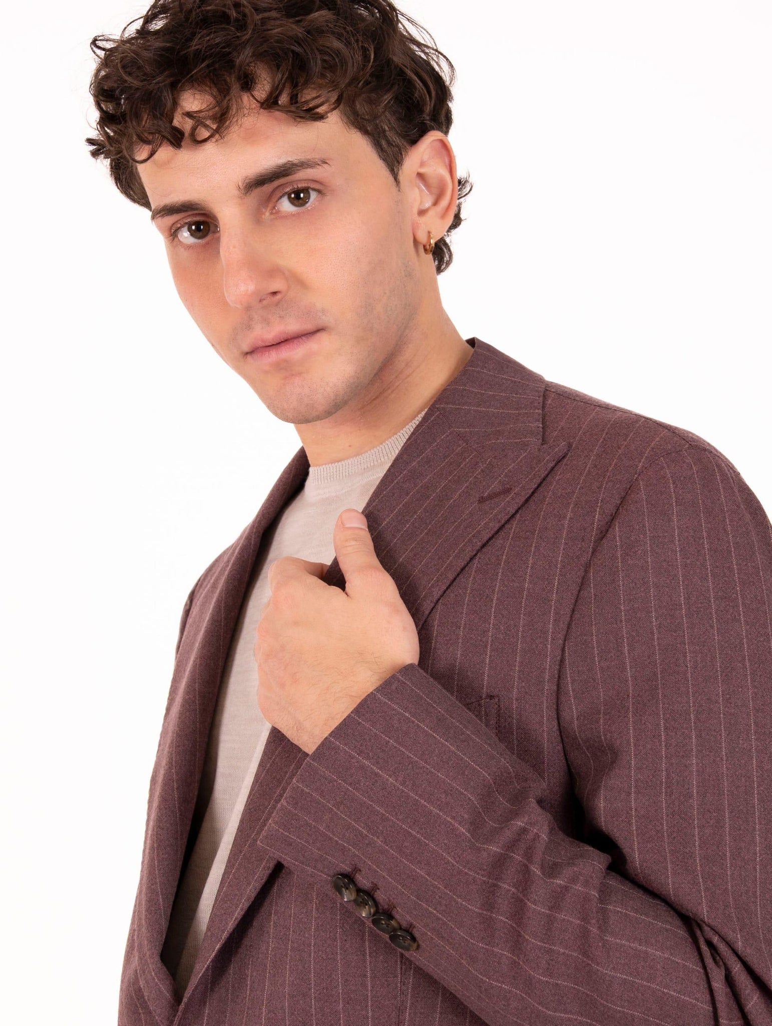 Abito Sartoriale Four Stroke in Lana Vergine e Cashmere Gessato Prugna AMADRID2/13102462 Four Stroke