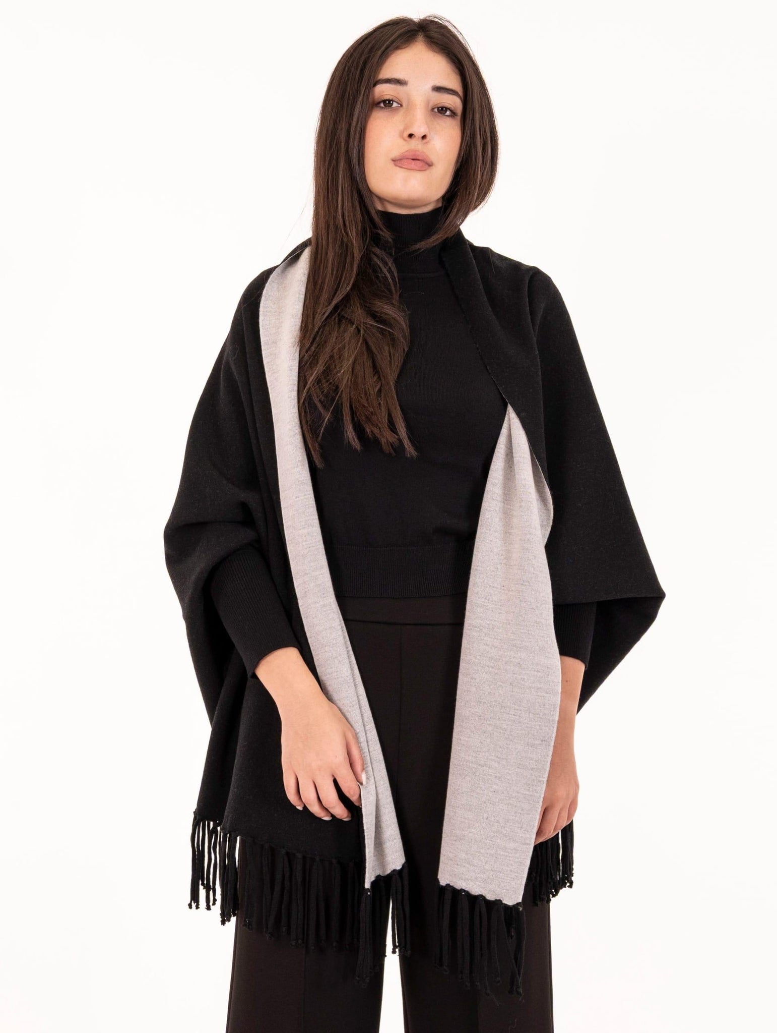 Mantella Alpha Studio con Frange in Pura Lana Nero