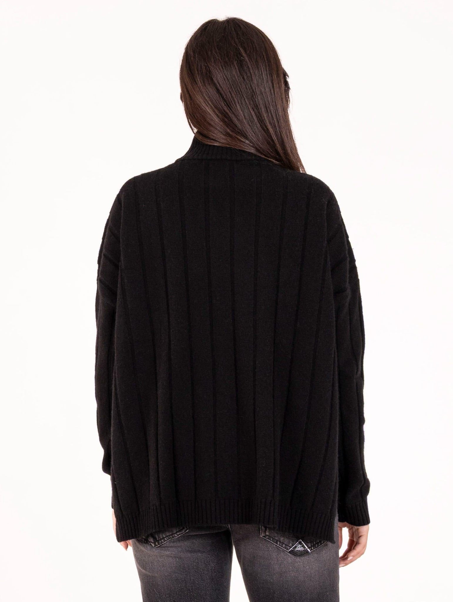 Maxi Pull White Wise in Misto Cachemire Costa Piatta Nero