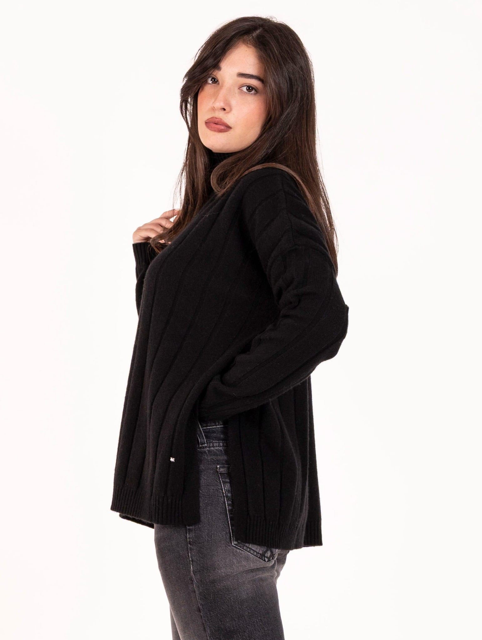 Maxi Pull White Wise in Misto Cachemire Costa Piatta Nero