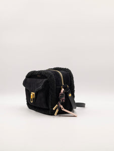 Mini Bag Coccinelle Beat in Camoscio ed Eco Shearling Nera