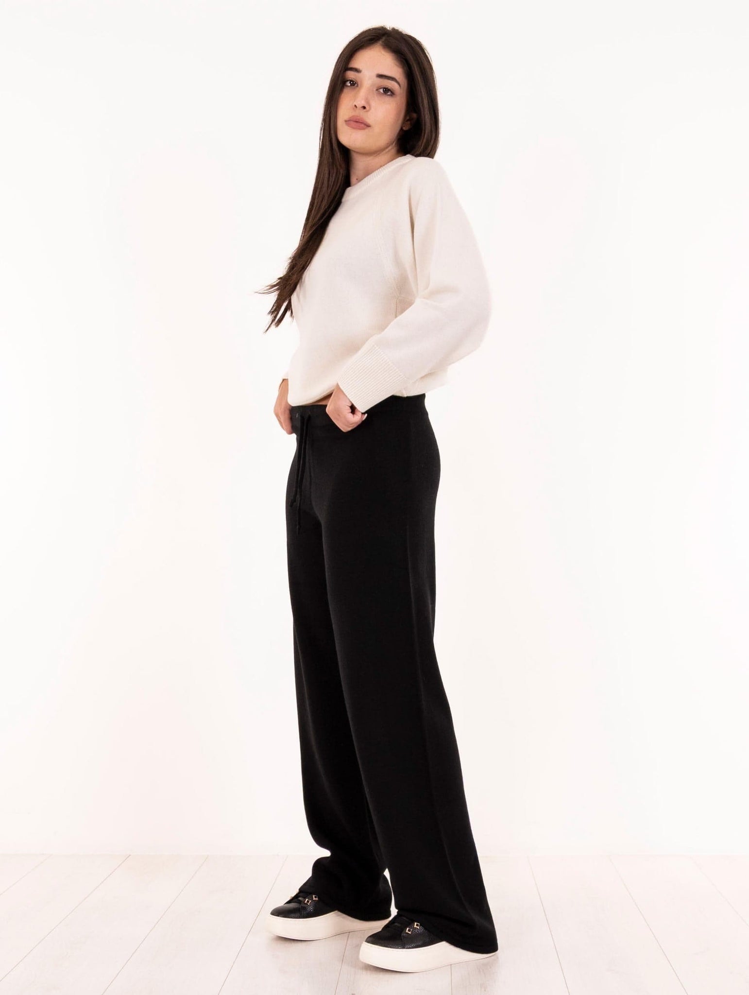 Pantalone Alpha Studio in Pura Lana Geelong Nero