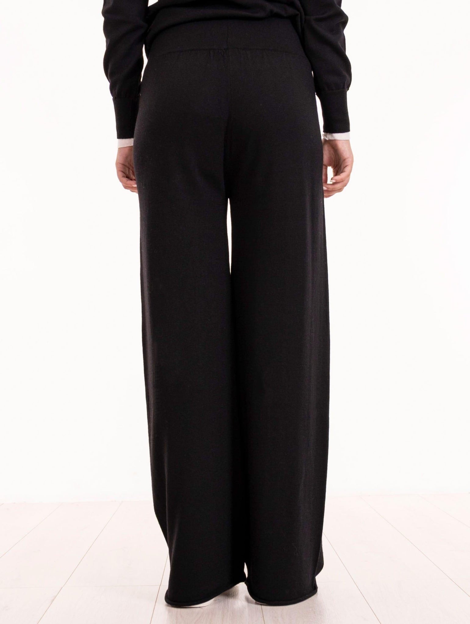 Pantalone Alpha Studio in Pura Lana Nero