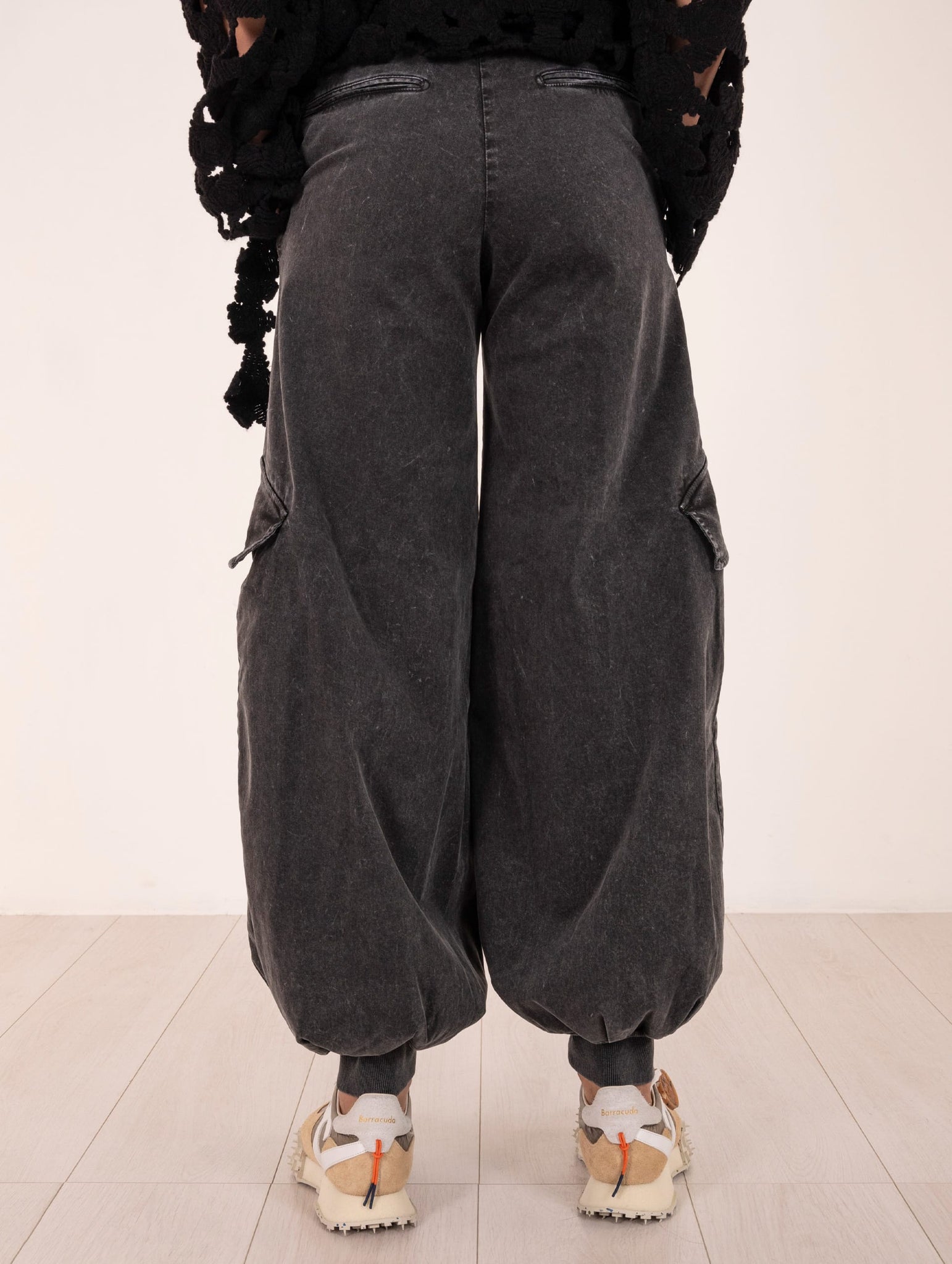 Pantalone Cargo White Sand in Denim Nero