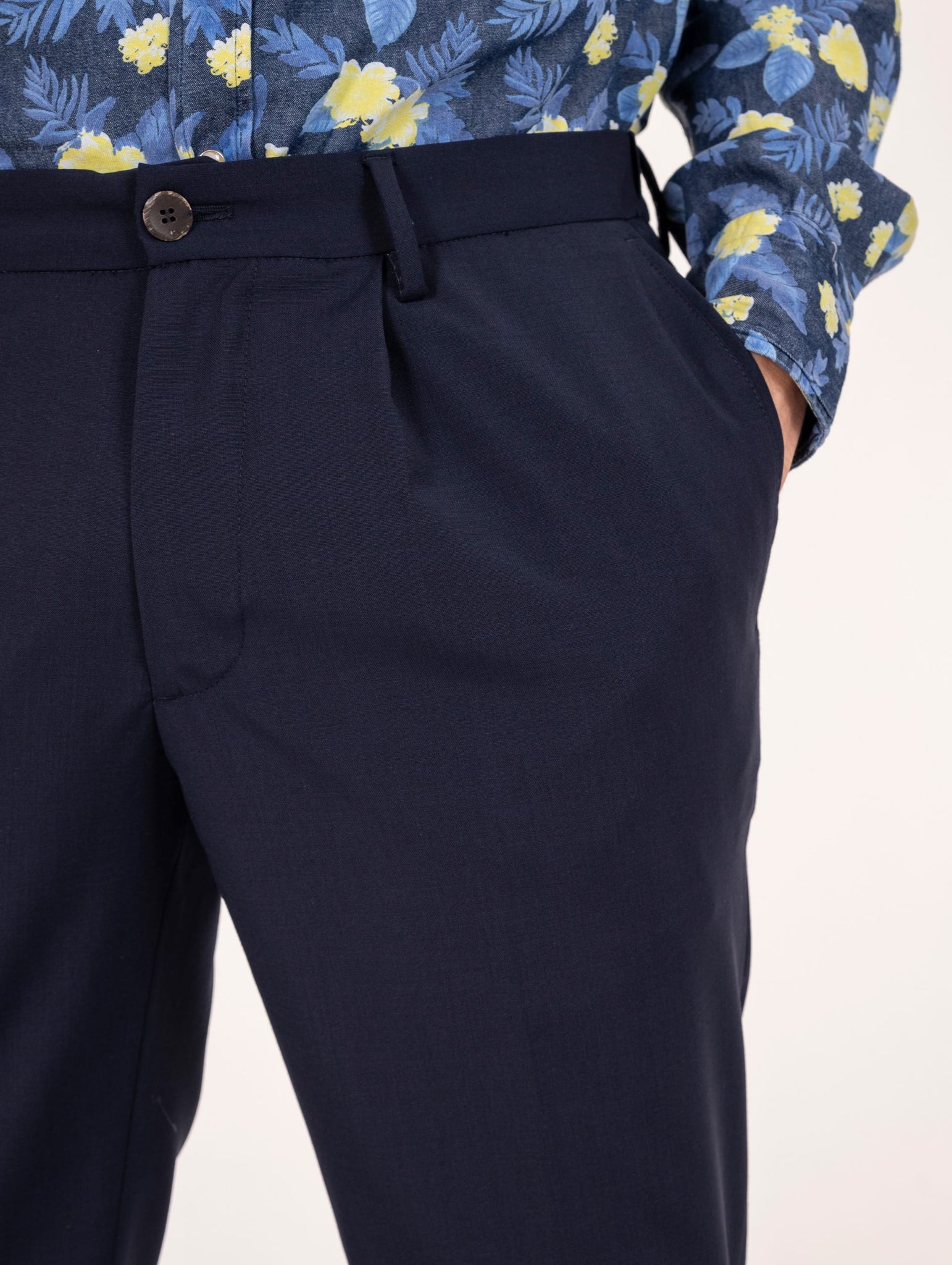 Pantalone Devore Chino in Tecno Wool Navy