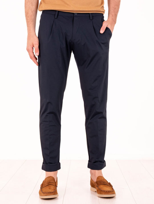 Pantaloni Berlino AT.P.CO. in Tessuto Tecnico Navy