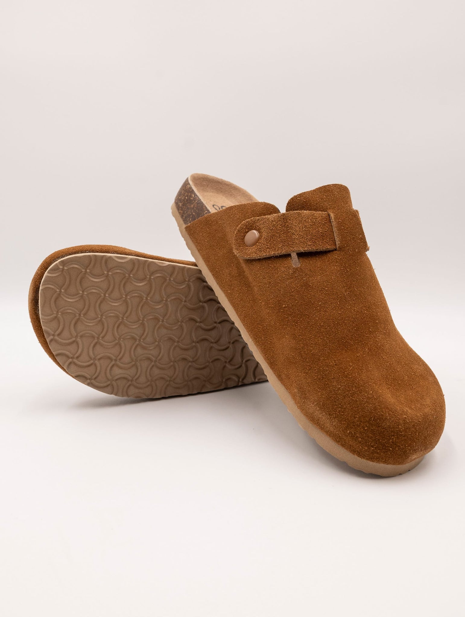 Sabot Colors of California in Suede Tabacco