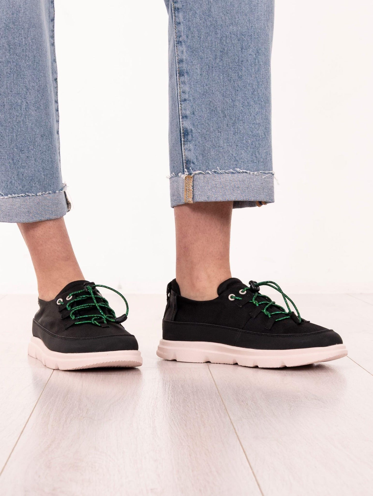 Sneaker CNR in Tessuto e Pelle Nero e Rosa