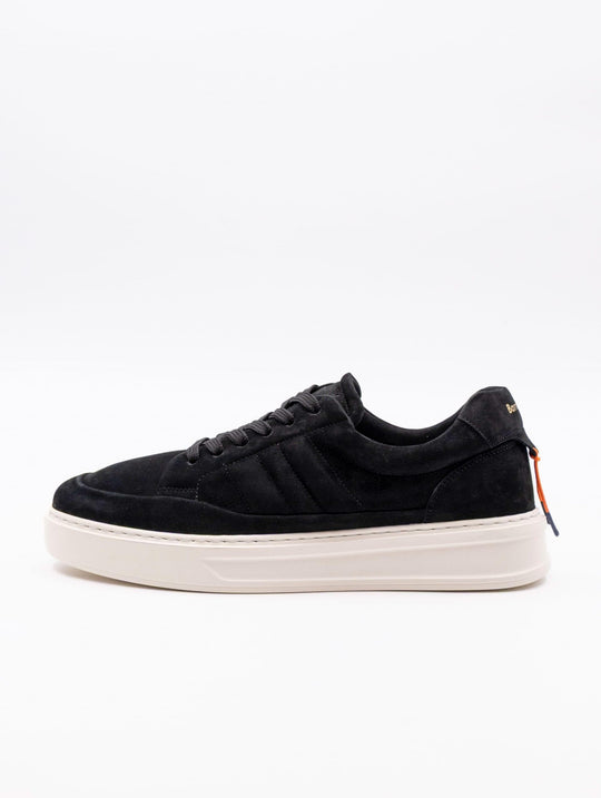 Barracuda Sneakers in Black Nubuck