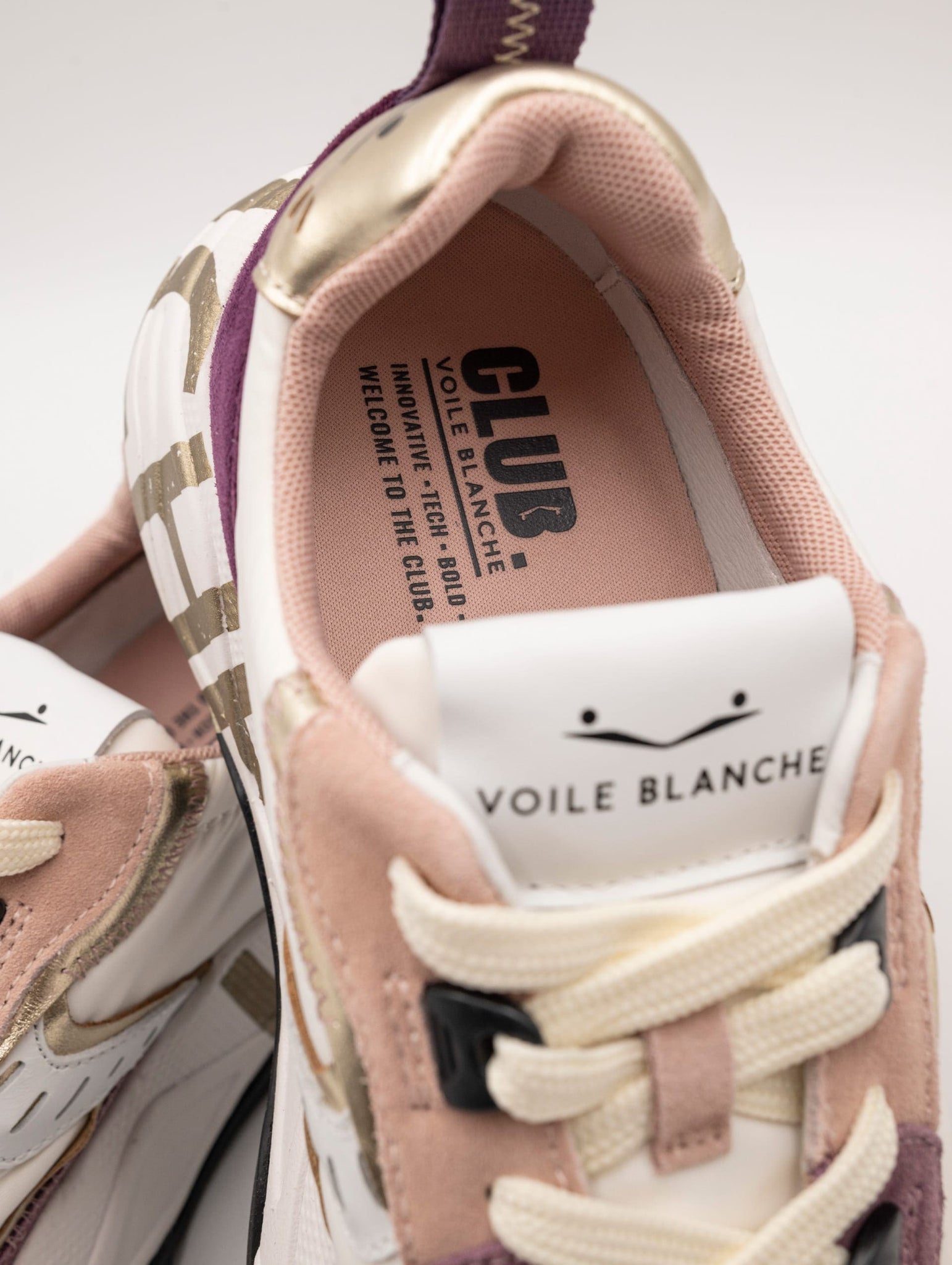 Sneakers Club105 Voile Blanche in Suede e Nylon Bianca e Viola