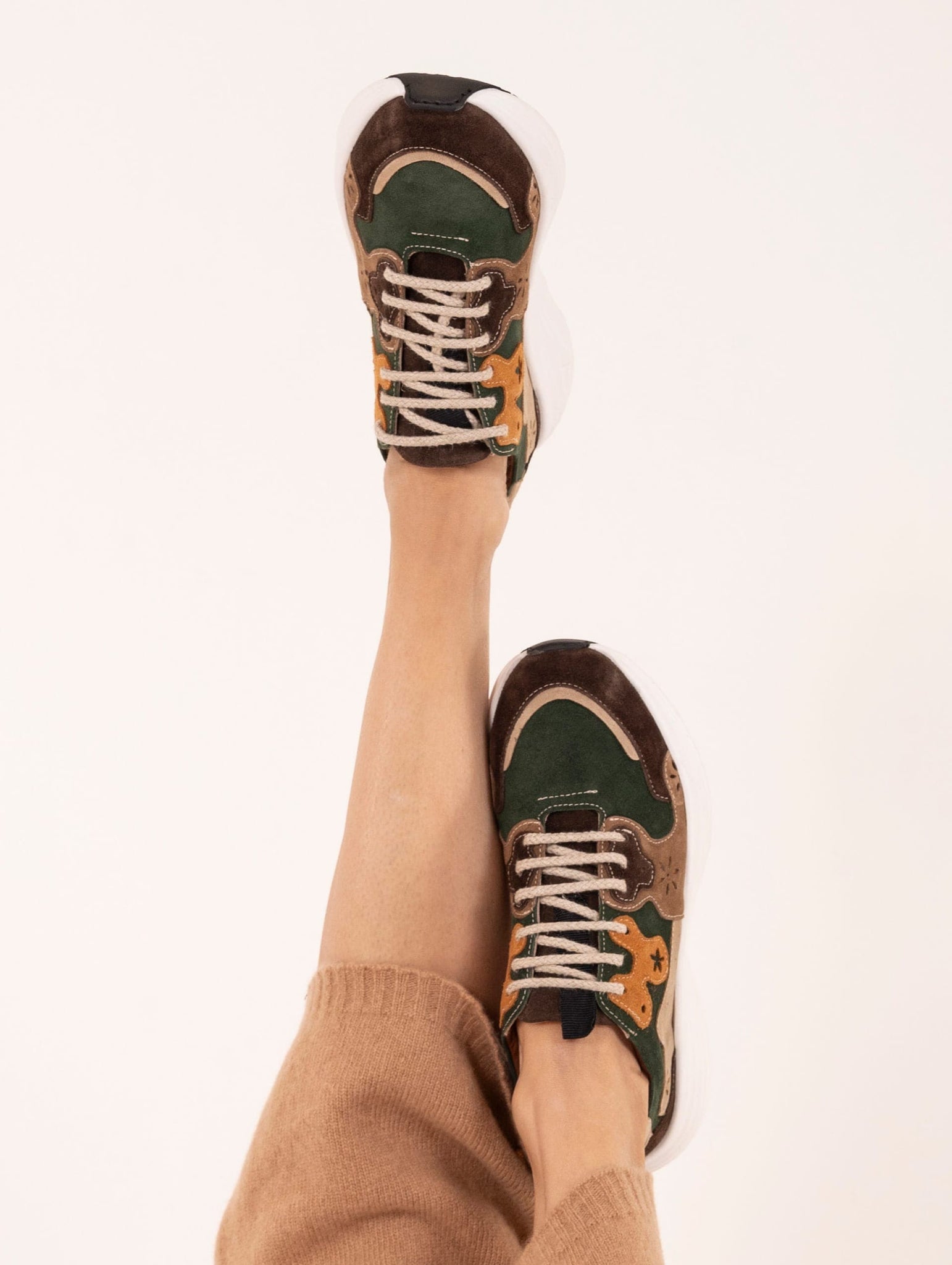 Sneakers Crosta Chiarini Bologna in Suede Verde Multicolor