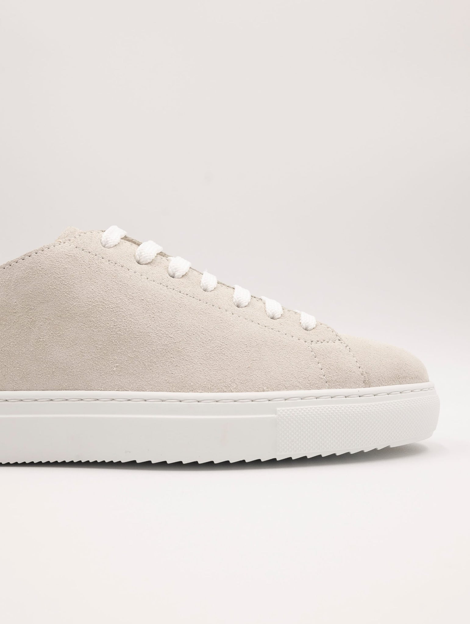 Sneakers Doucal's Ago in Suede Ghiaccio