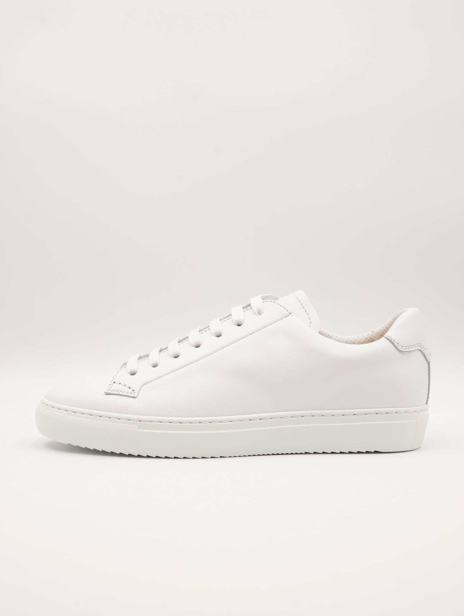 Sneakers Doucal's Chic in Pelle Bianca