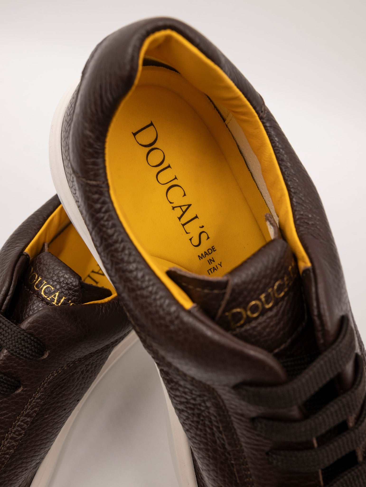 Sneakers Doucal's in Pelle Bottolata Marrone