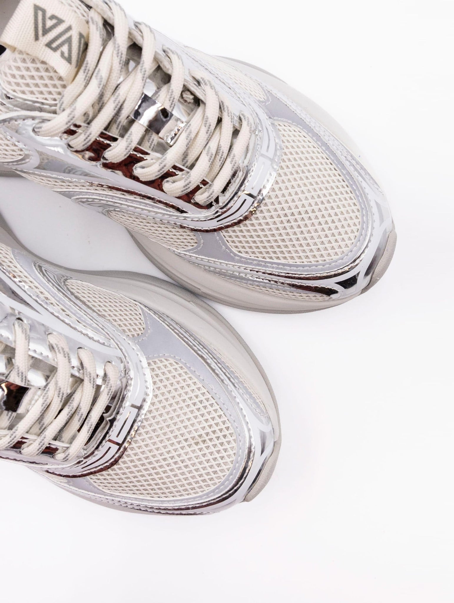 Sneakers Emanuelle Vee Argento e Avorio