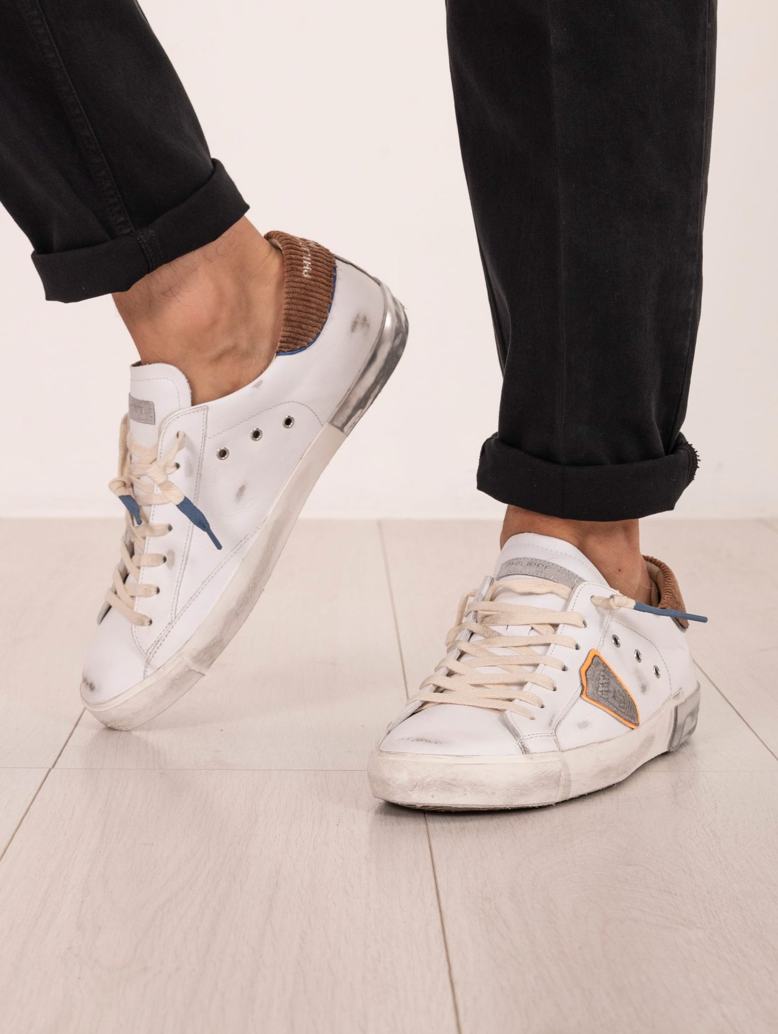 Sneakers Philippe Model Prsx Low Man In Pelle e Tessuto Bianca e Tabacco