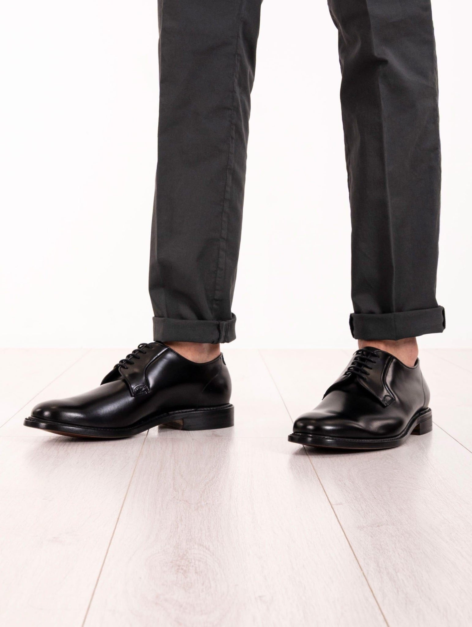 Stringata Berwick 1707 in Pelle Nero