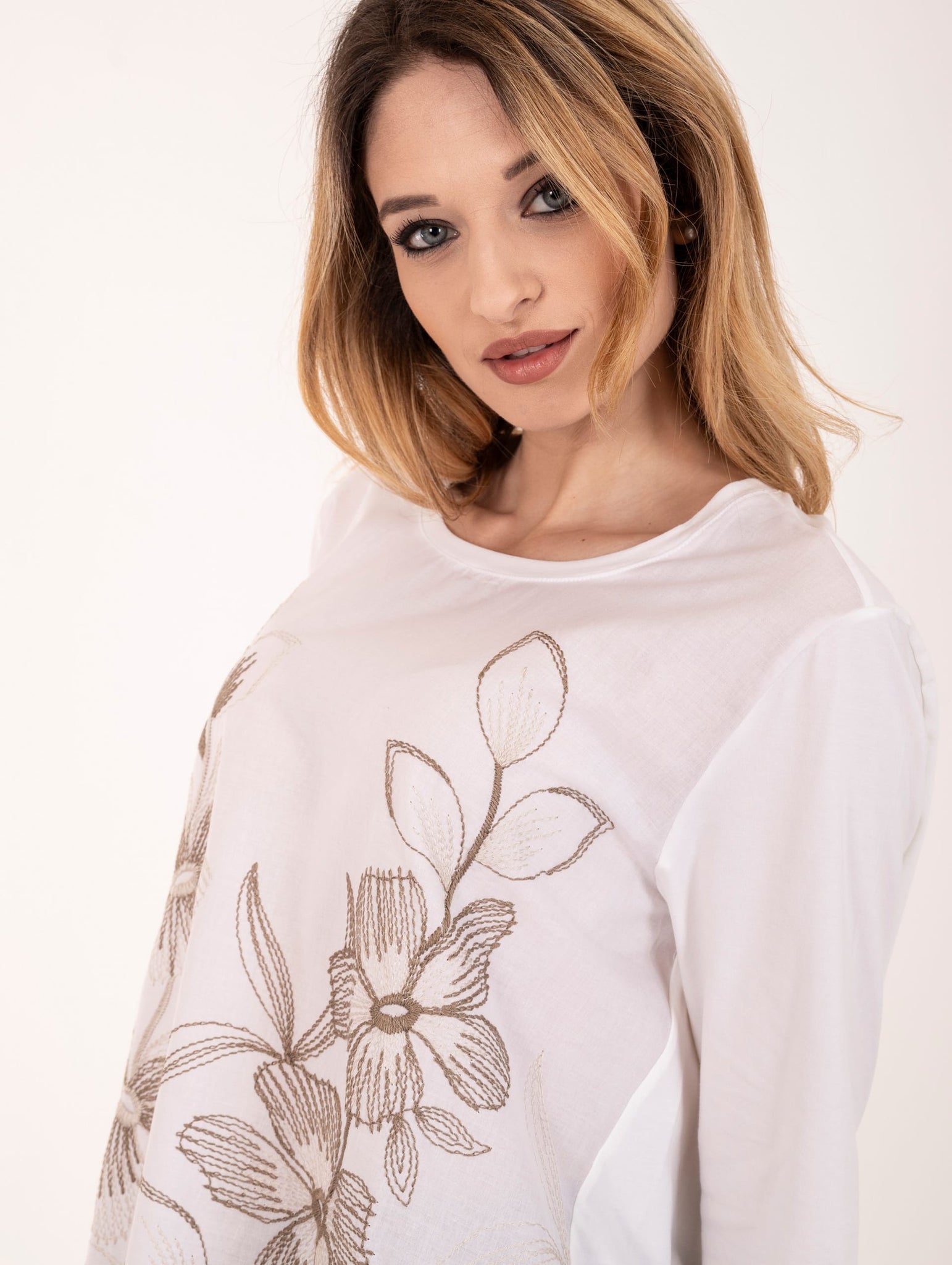 T-shirt Whyci in Cotone Bianca e Beige