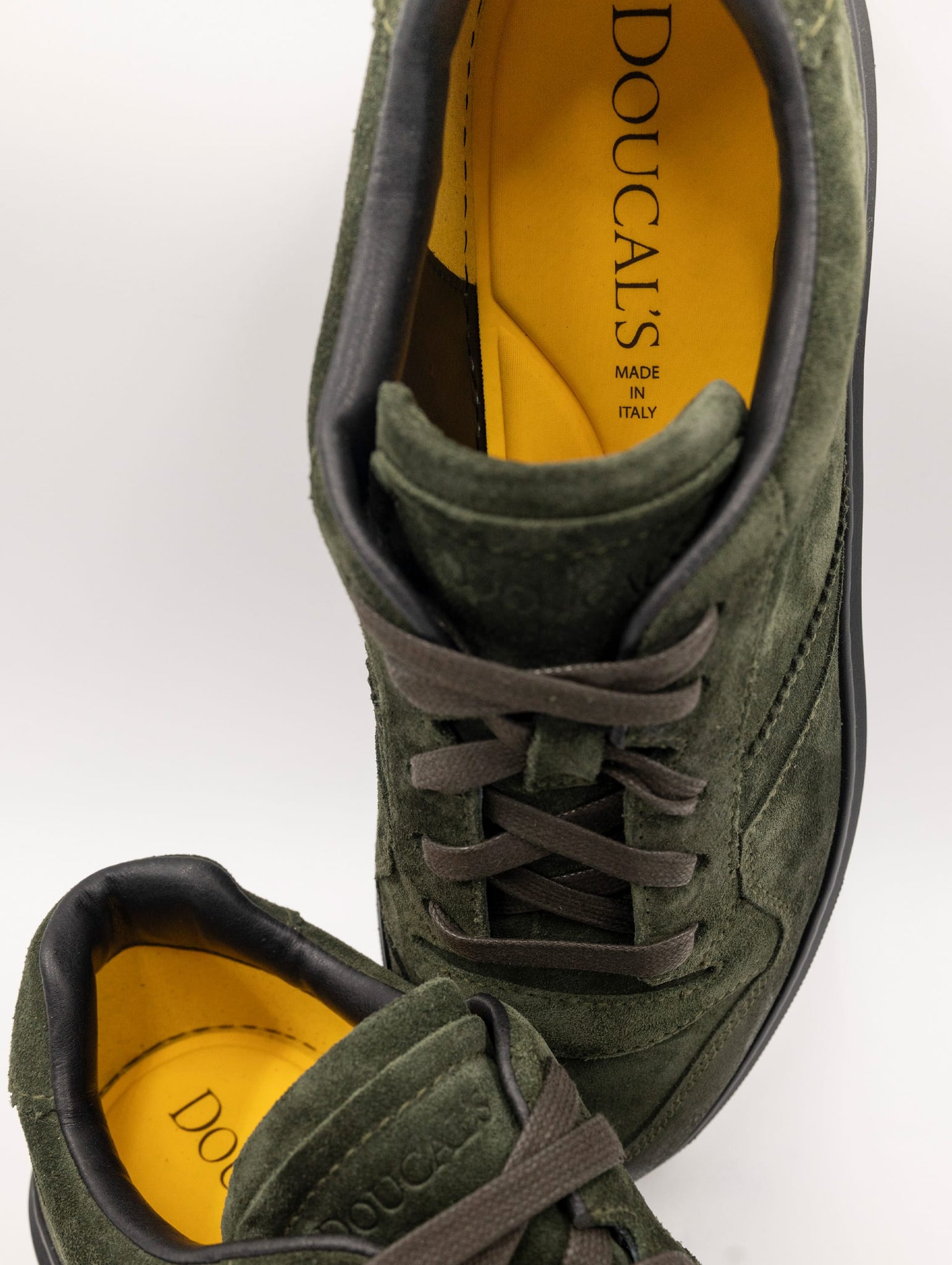 Sneaker Doucal's in Suede Verde