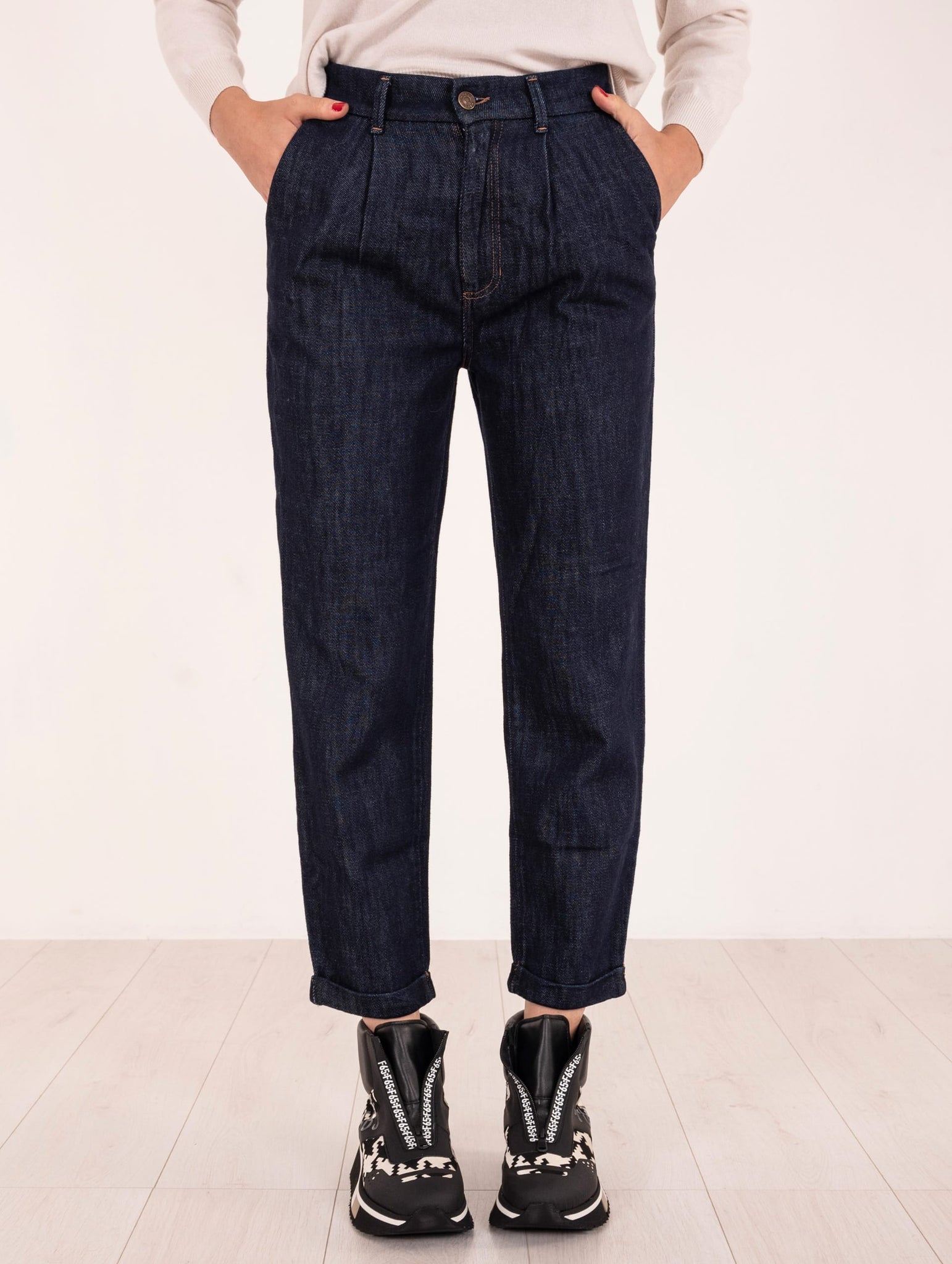 Pantalone Caribai J-Cube in Denim Scuro