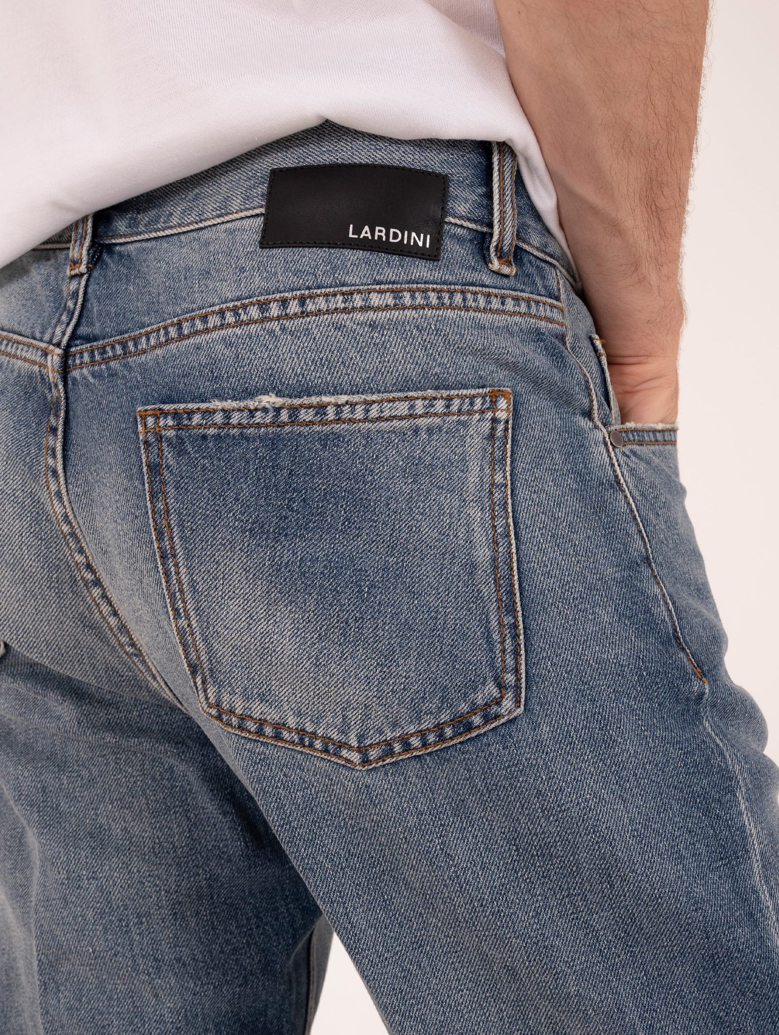 Jeans Lardini in Cotone Denim Medio