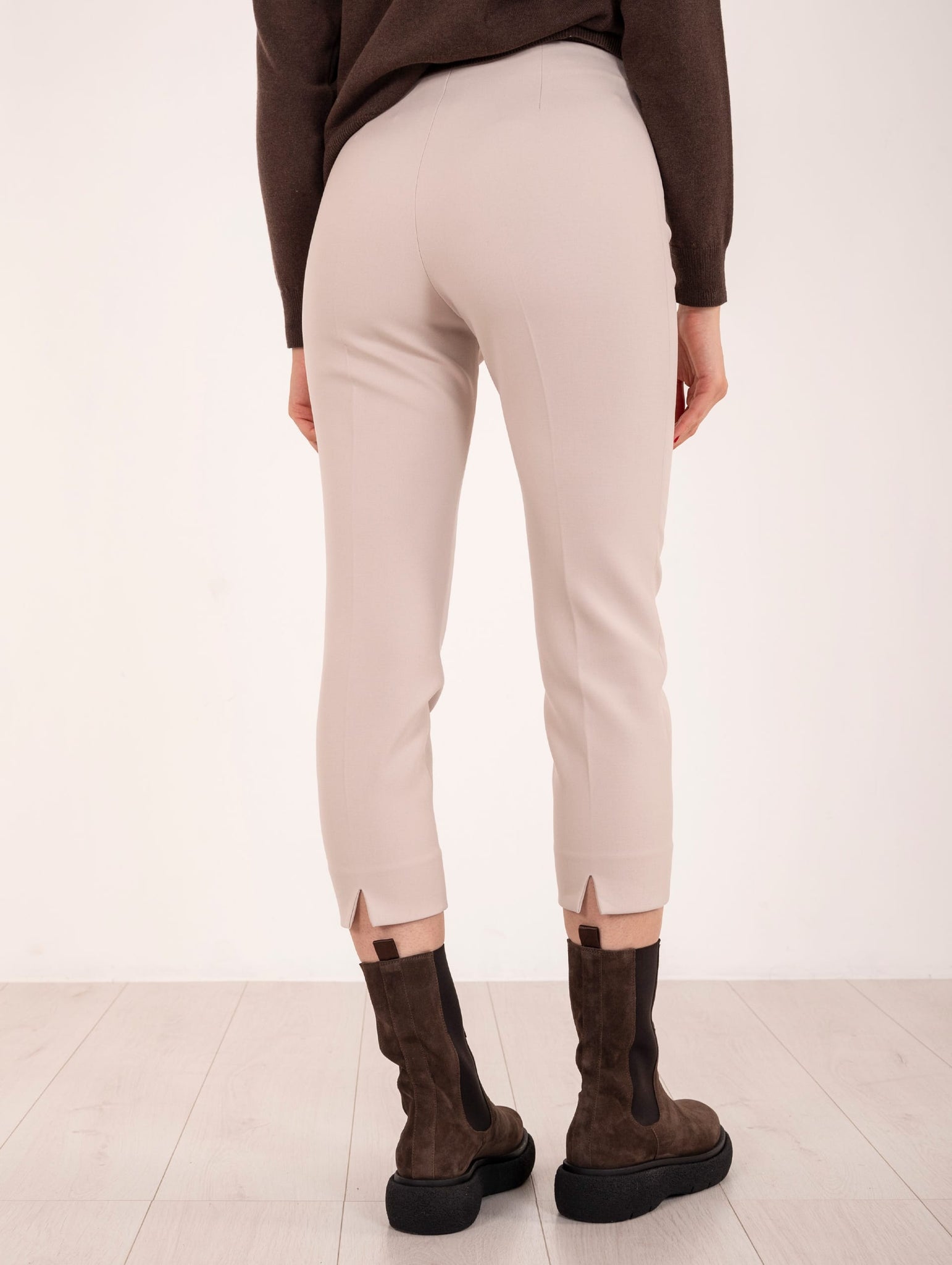 Pantalone Peserico a Sigaretta in Tela Double Bistretch Marmo