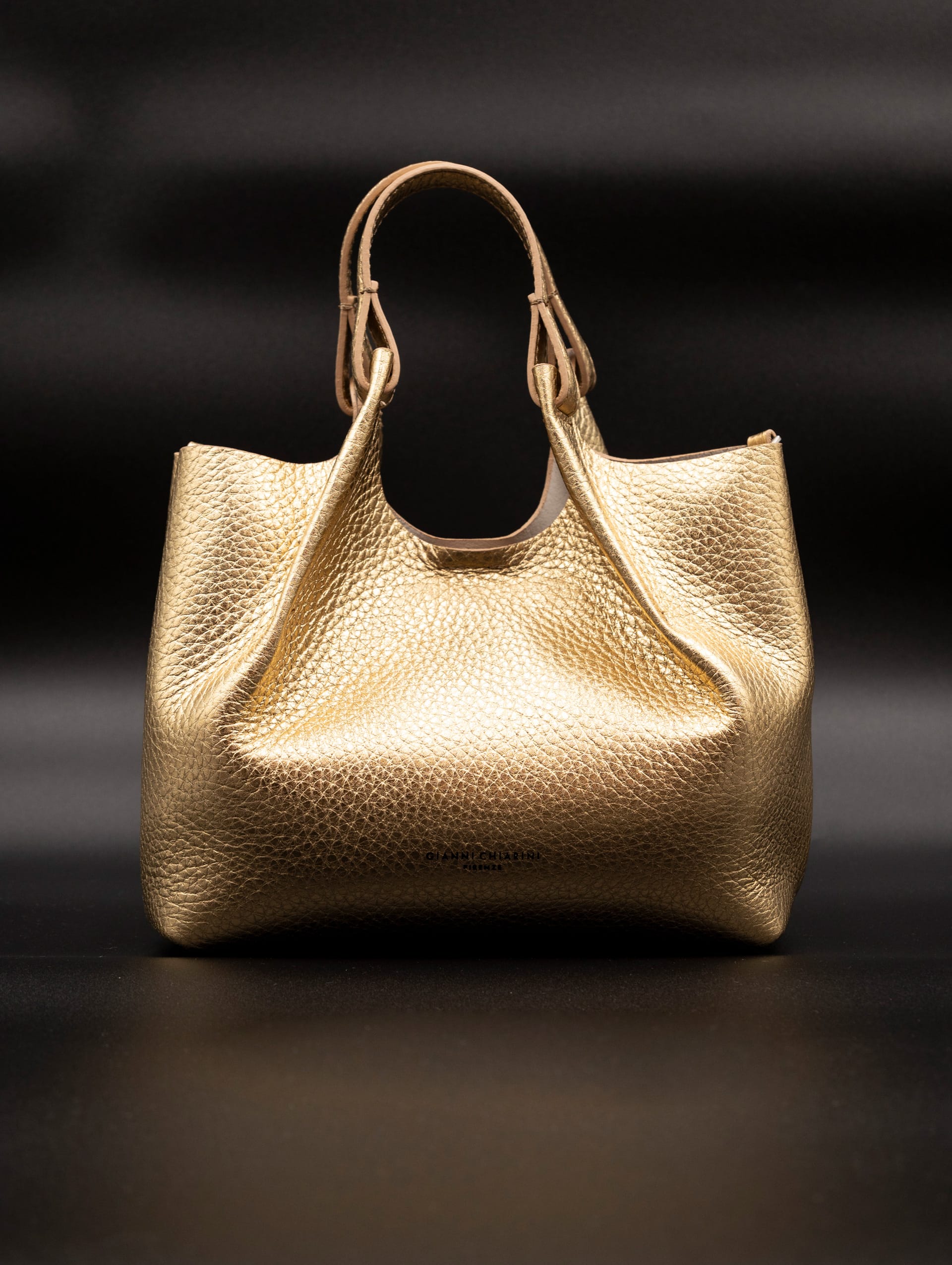 Dua Gianni Chiarini bag in gold laminated grained leather