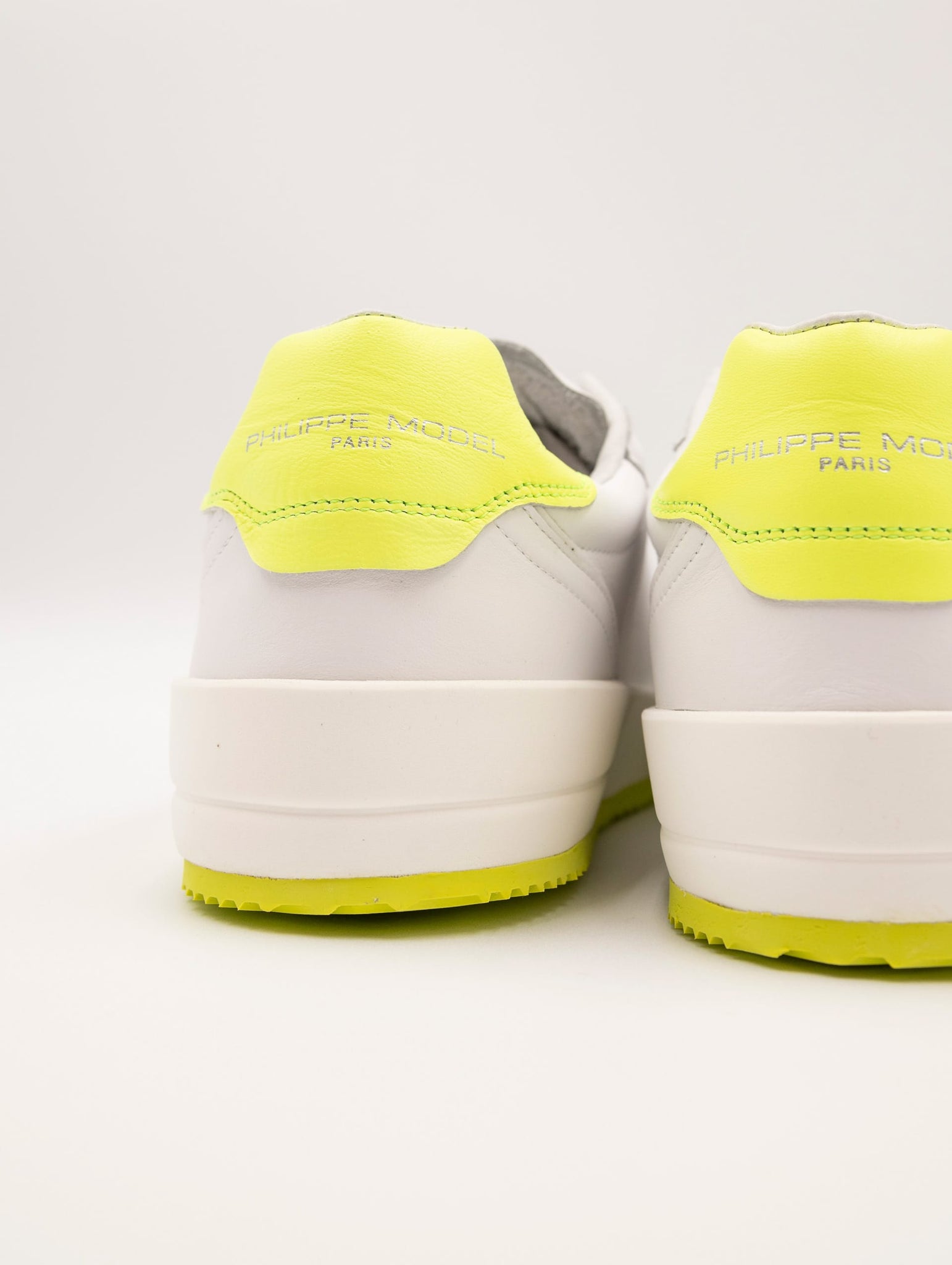 Sneakers Philippe Model Nice in Pelle Bianca e Giallo Fluo