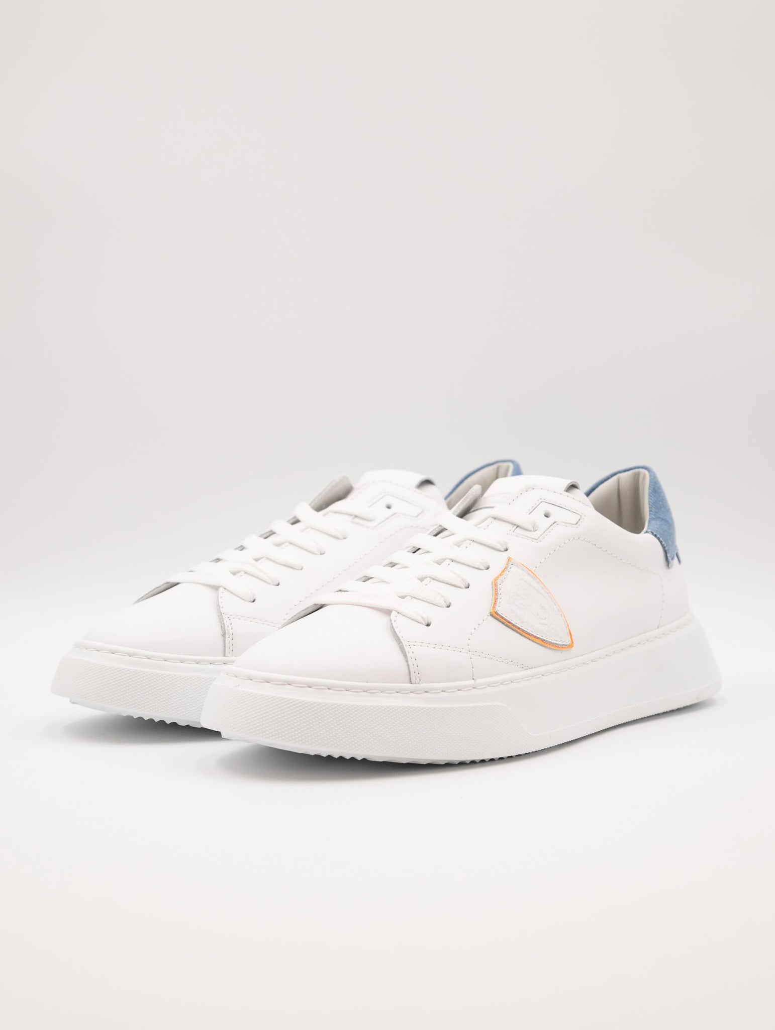 Sneakers Philippe Model Temple in Pelle Bianca e Denim