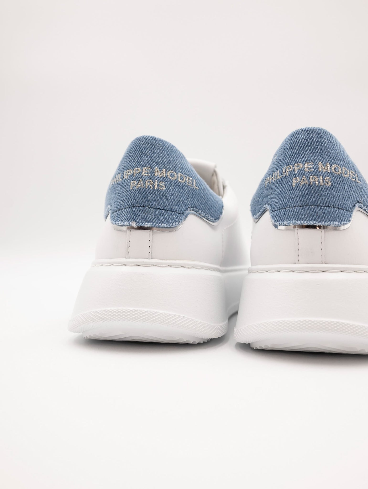 Sneakers Philippe Model Temple in Pelle Bianca e Denim