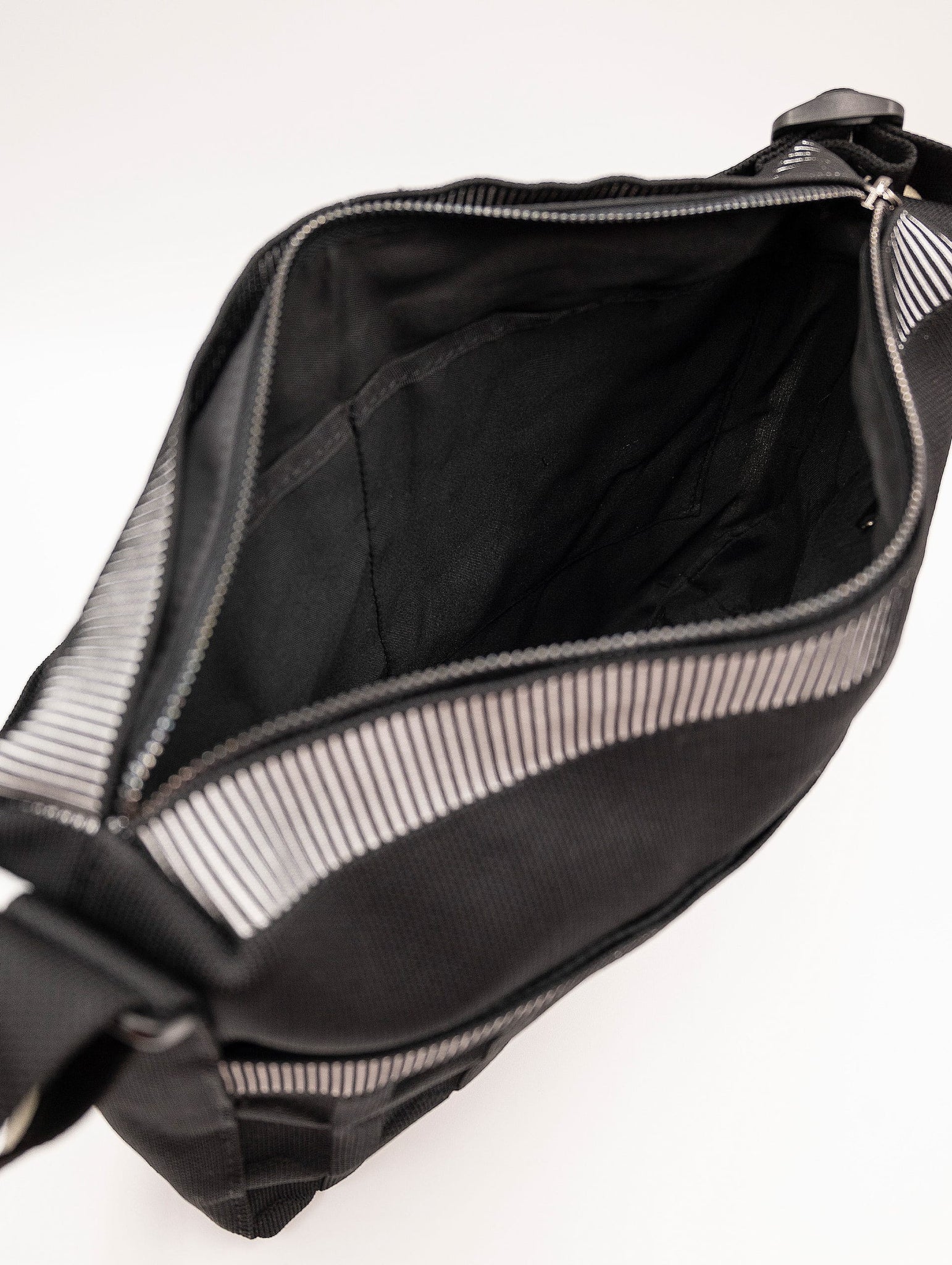 Borsa a Tracolla Fri-Yay Stitch in Maglia Nero e Bianco