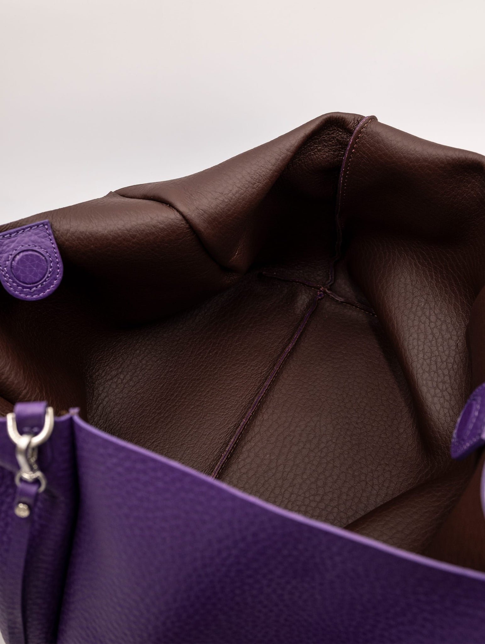 Borsa Dua Gianni Chiarini in Pelle Martellata Viola