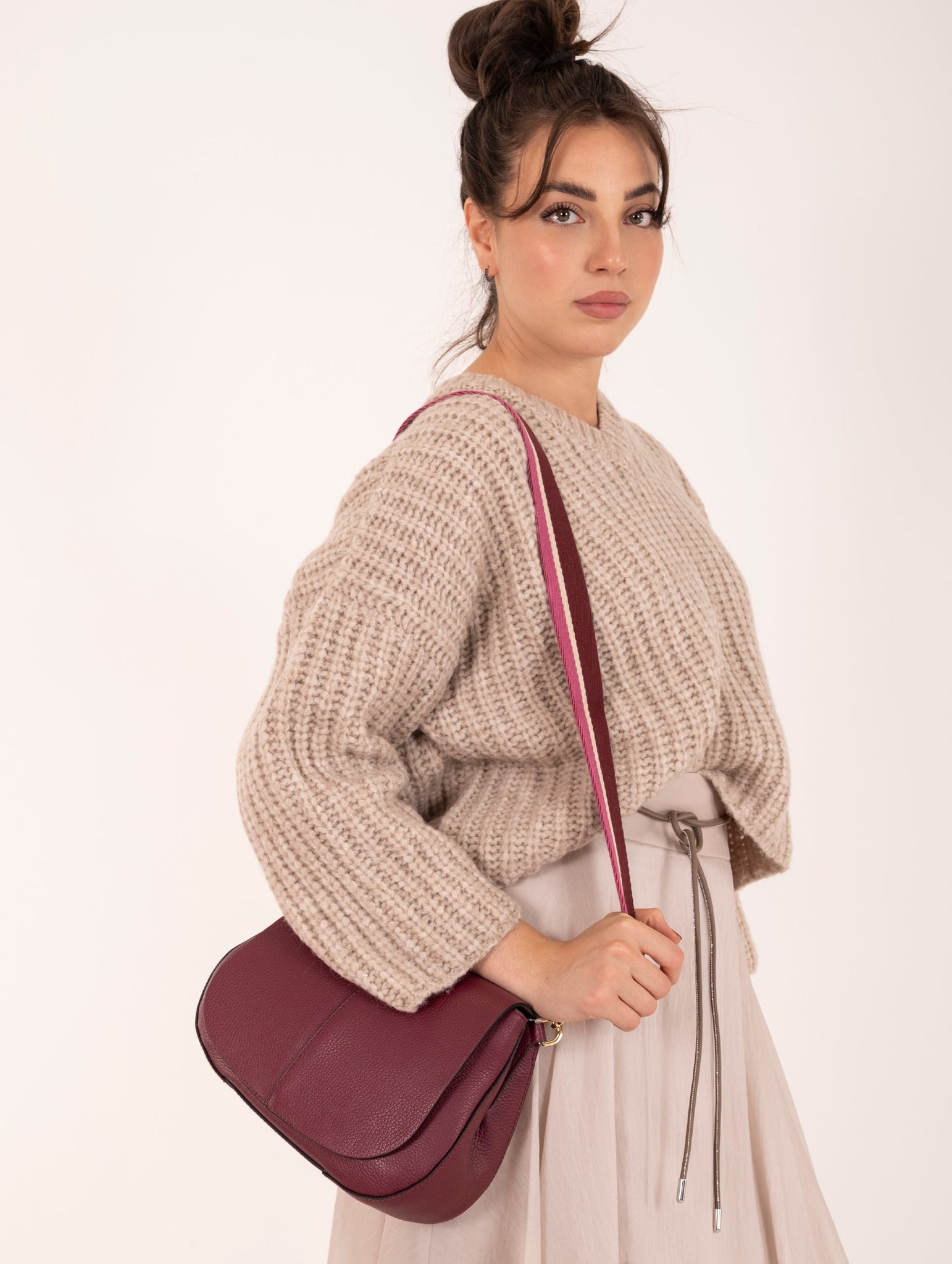 Borsa Gianni Chiarini Helena Round in Pelle Martellata Bordeaux