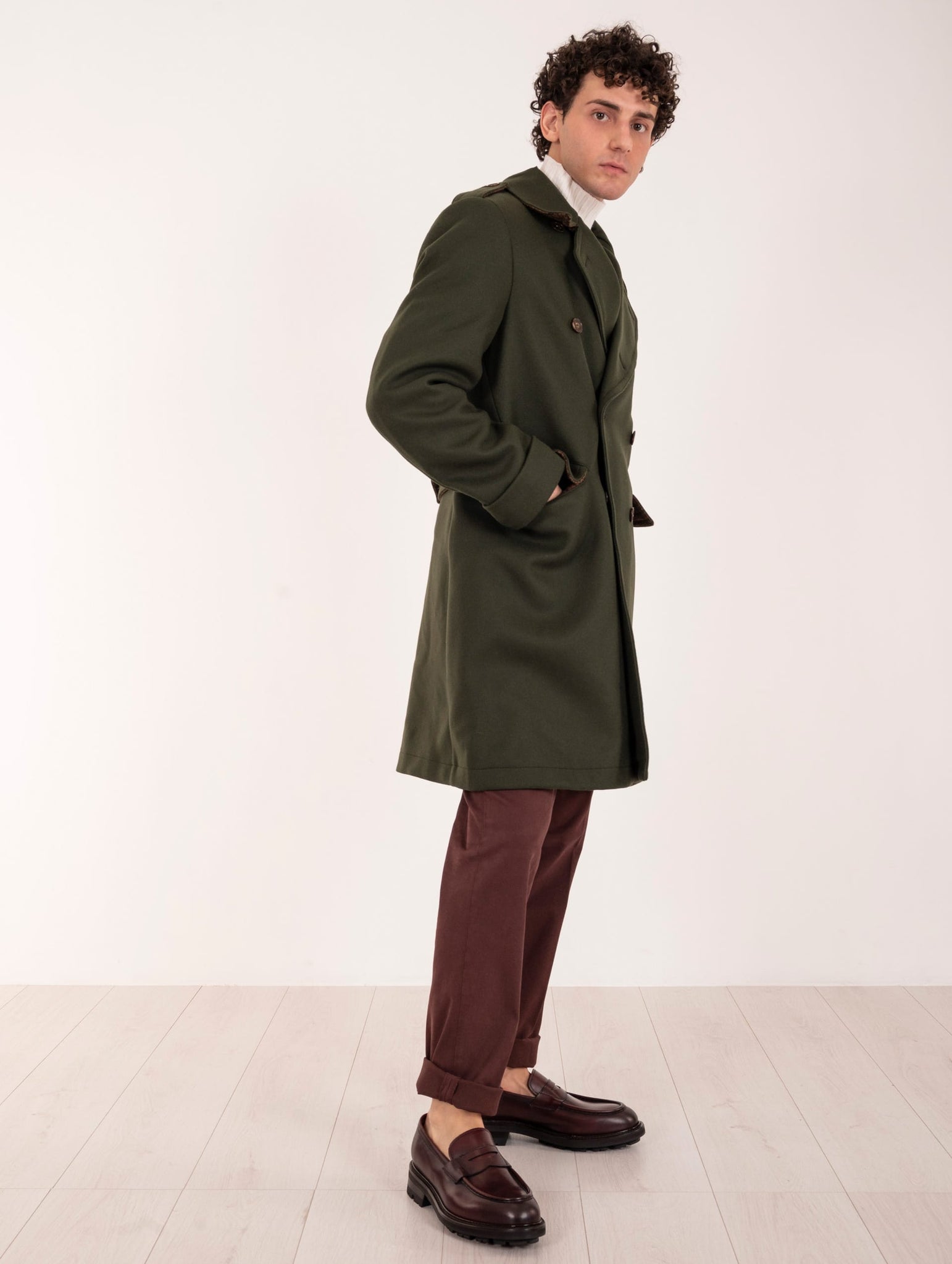 Cappotto Doppiopetto Equipe 70' in Lana Vergine Verde Militare