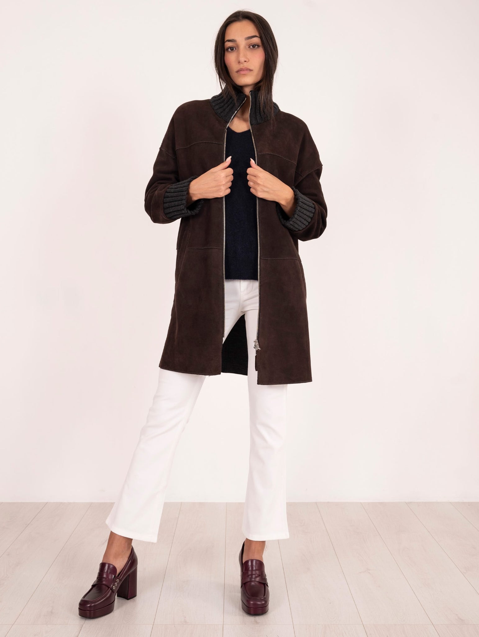 Cappotto The Jackie Leather in Suede e Maglia Testa di Moro e Grigio