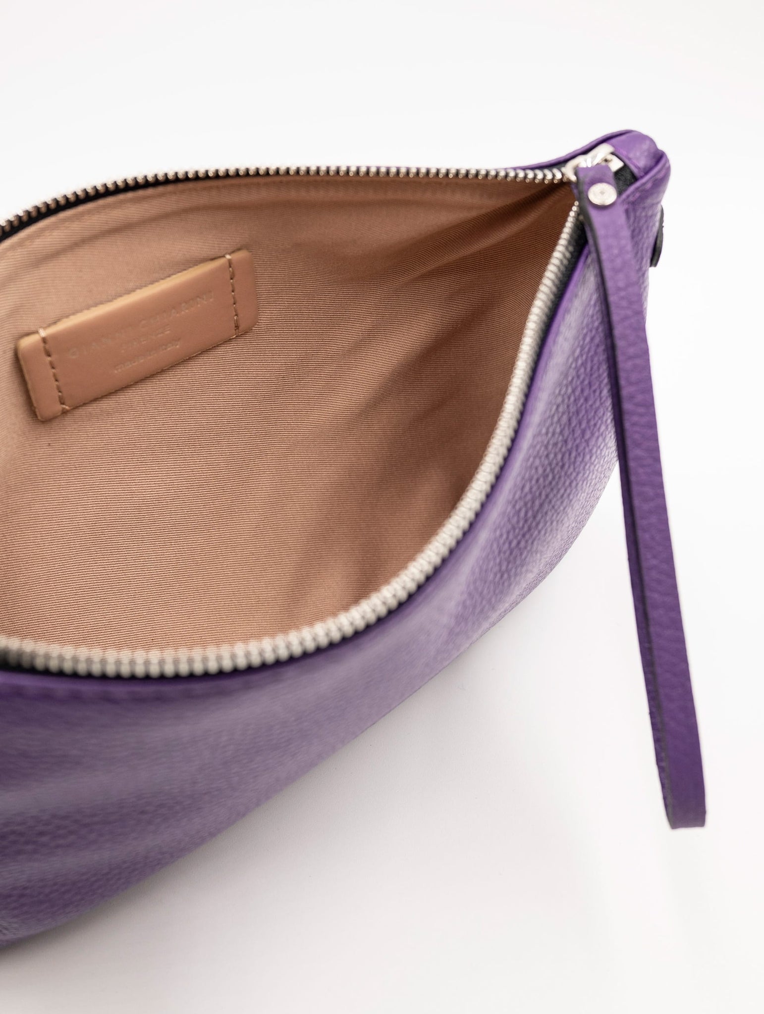 Clutch Hermy Gianni Chiarini in Pelle Martellata Viola