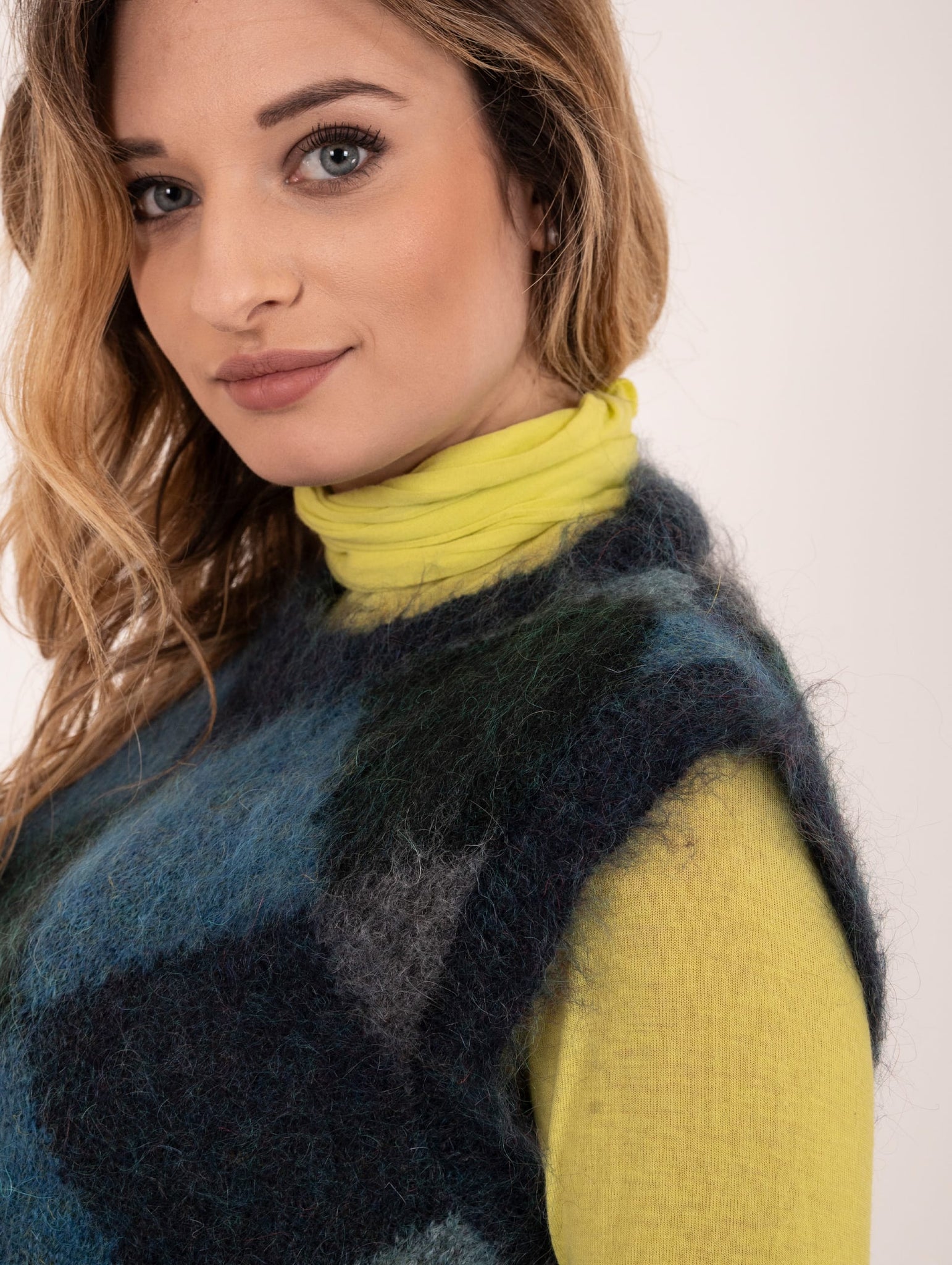 Gilet Alpha Studio in Lana Mohair Blu