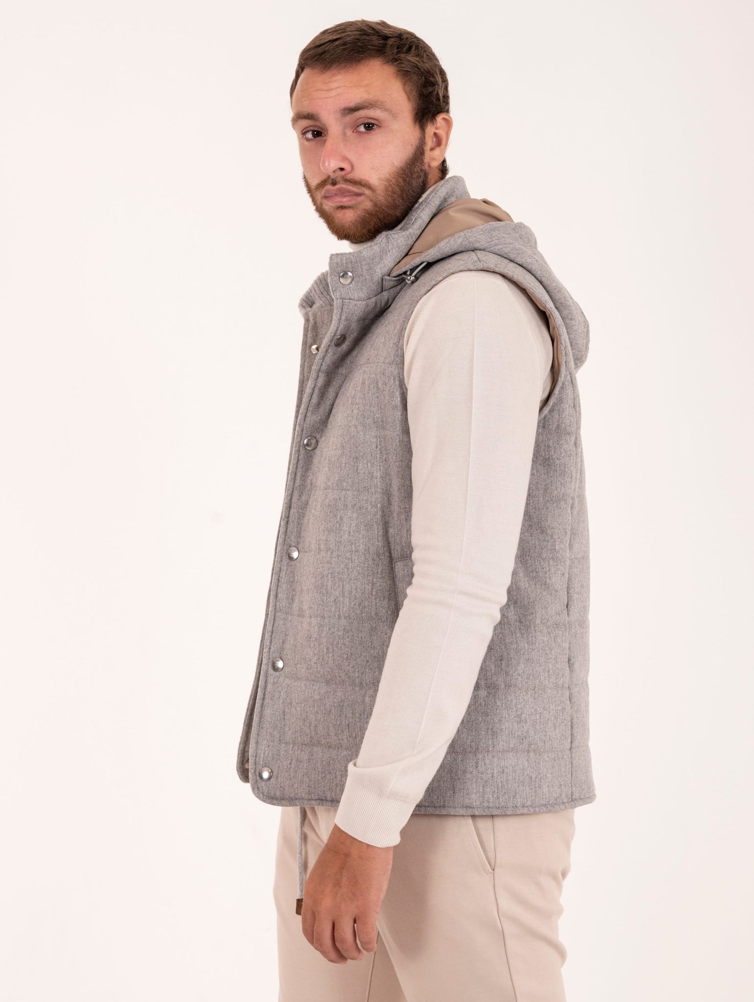 Gilet Eeleventy Milano Platinum con Cappuccio in Lana e Cashmere Grigio