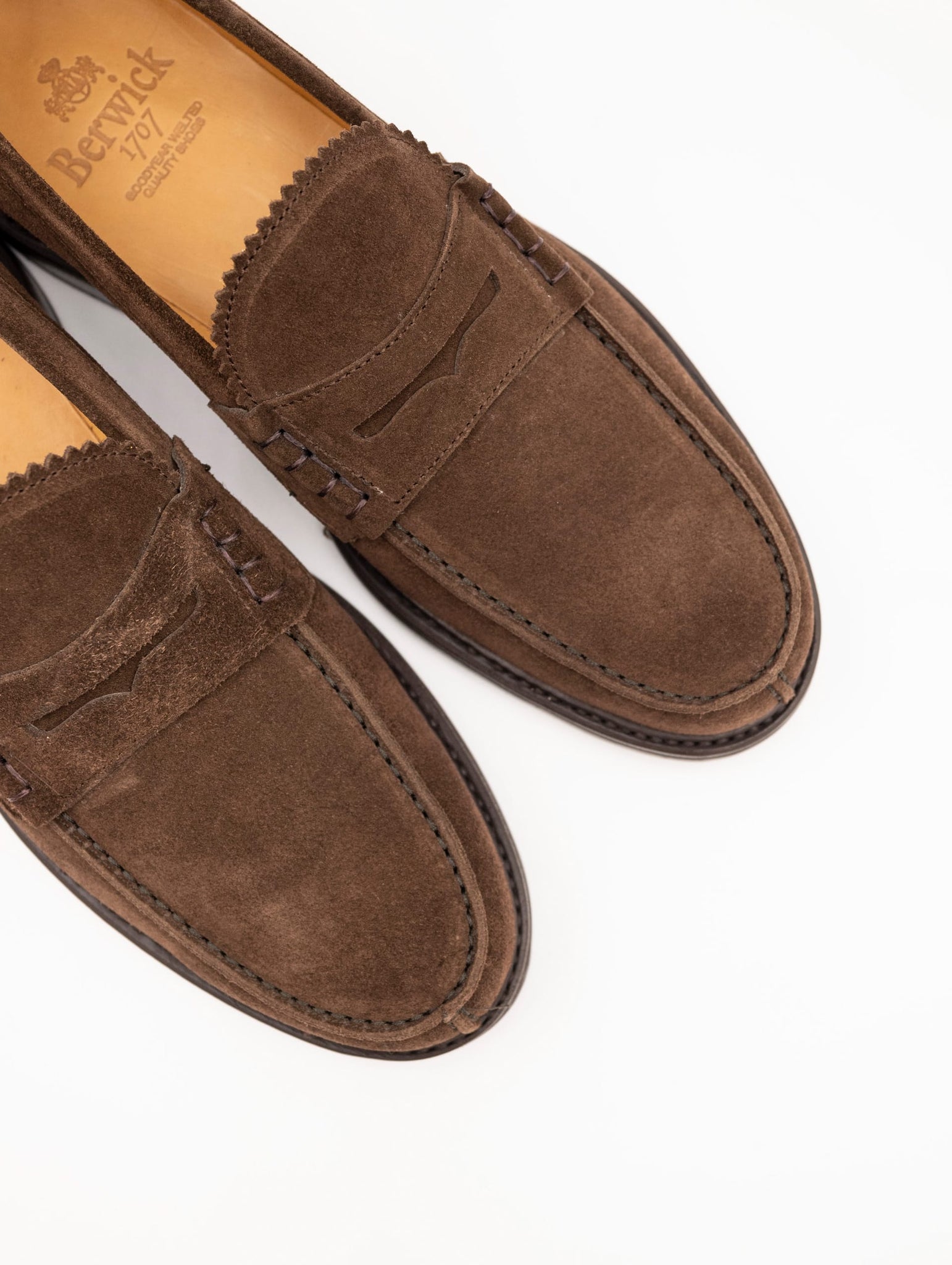 Mocassino Berwick 1707 in Suede Cioccolato