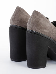 Mocassino Four Stroke con Tacco in Suede Grigio