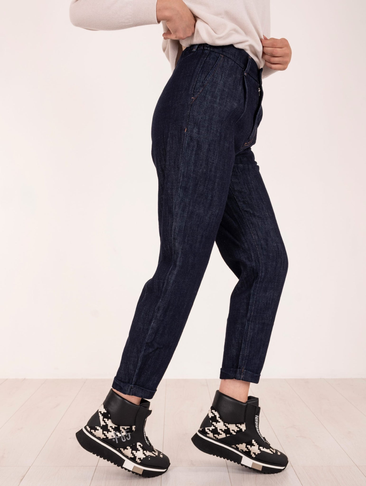 Pantalone Caribai J-Cube in Denim Scuro