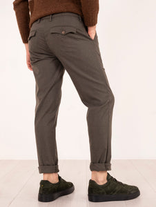 Pantalone Chino Myths in Viscosa Oliva