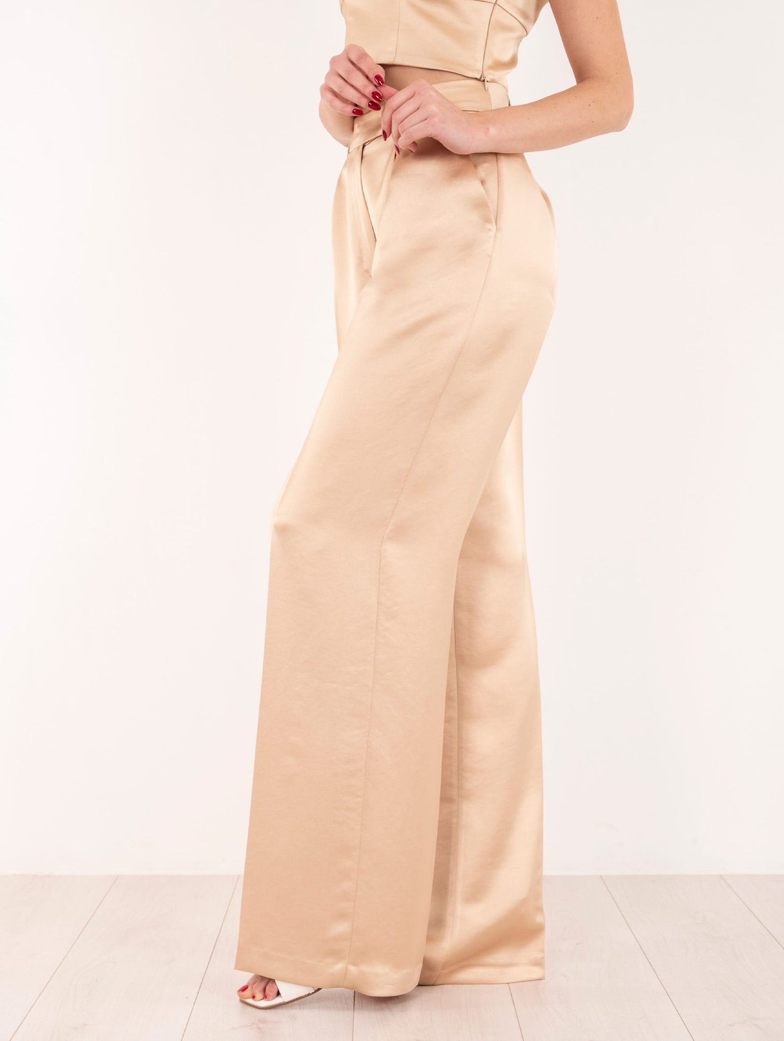 Pantalone Cloe Kocca Gold con Pinces in Raso Oro