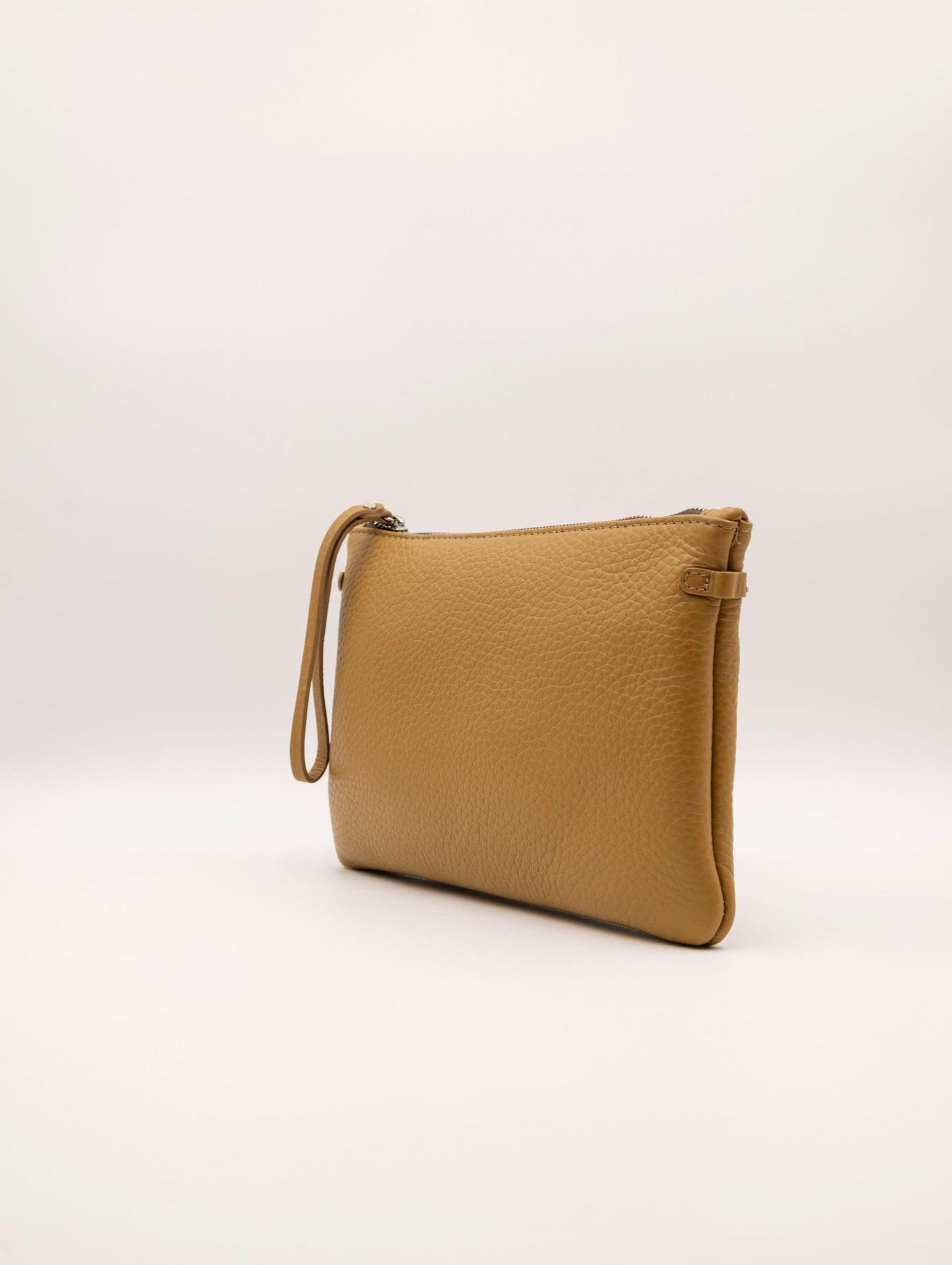 Pochette Hermy Gianni Chiarini in Pelle Martellata Orzo